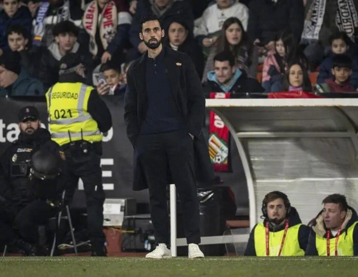 爱游戏-包含皇家马德里迎国王杯关键赛，加时末段扳平良机，压力陡增，年轻球员得到机会的词条